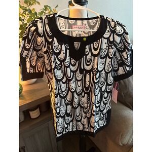 Koi NWT xs black white scrub top
